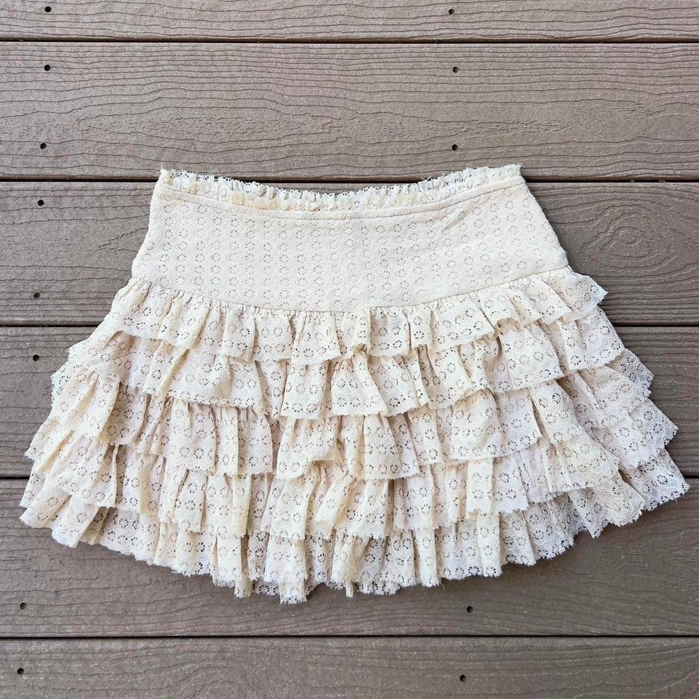 American Eagle Lace Tiered Mini Skirt Size Medium Boho Festival‎ Preppy